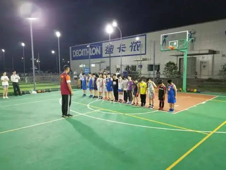 篮球老将如何通过瑜伽提升柔韧性_2